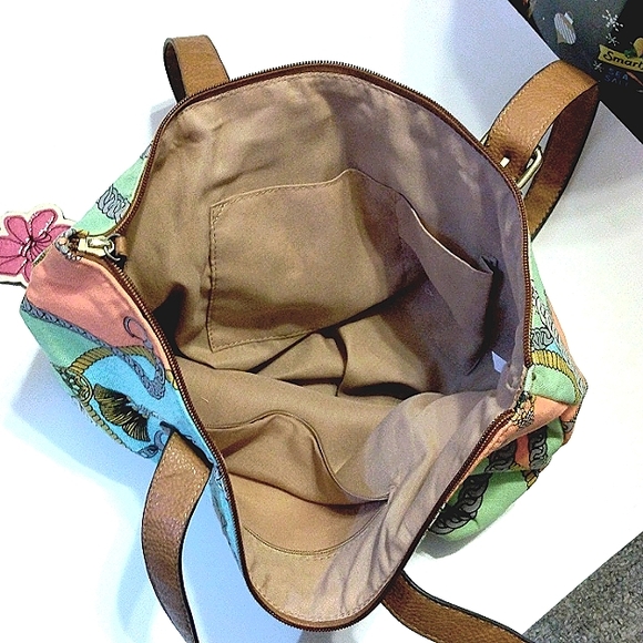 Jaclyn Smith Multicolored patchwork w/chains & tassels Design Shoulder Bag - Picture 4 of 6